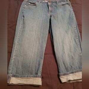 Bandolino Crop Style Jeans